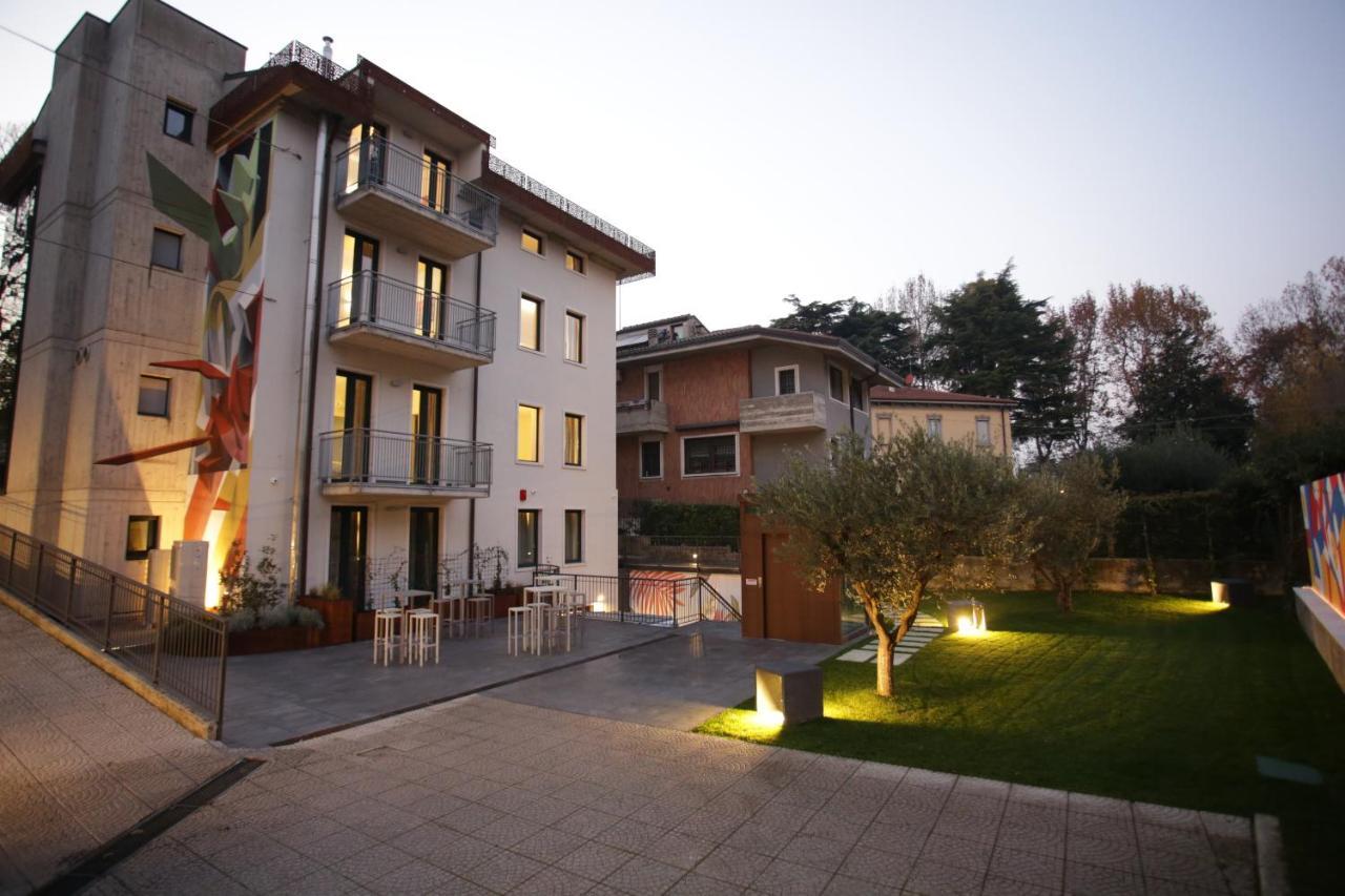 Stravagante Hostel & Rooms Verona Exterior photo